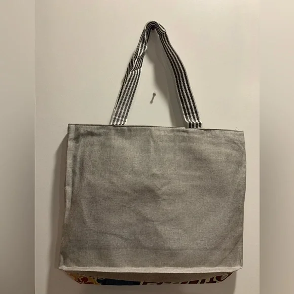 Lilo & Stitch character print Bag. Cute canvas type style big bag - Picture 7 of 8